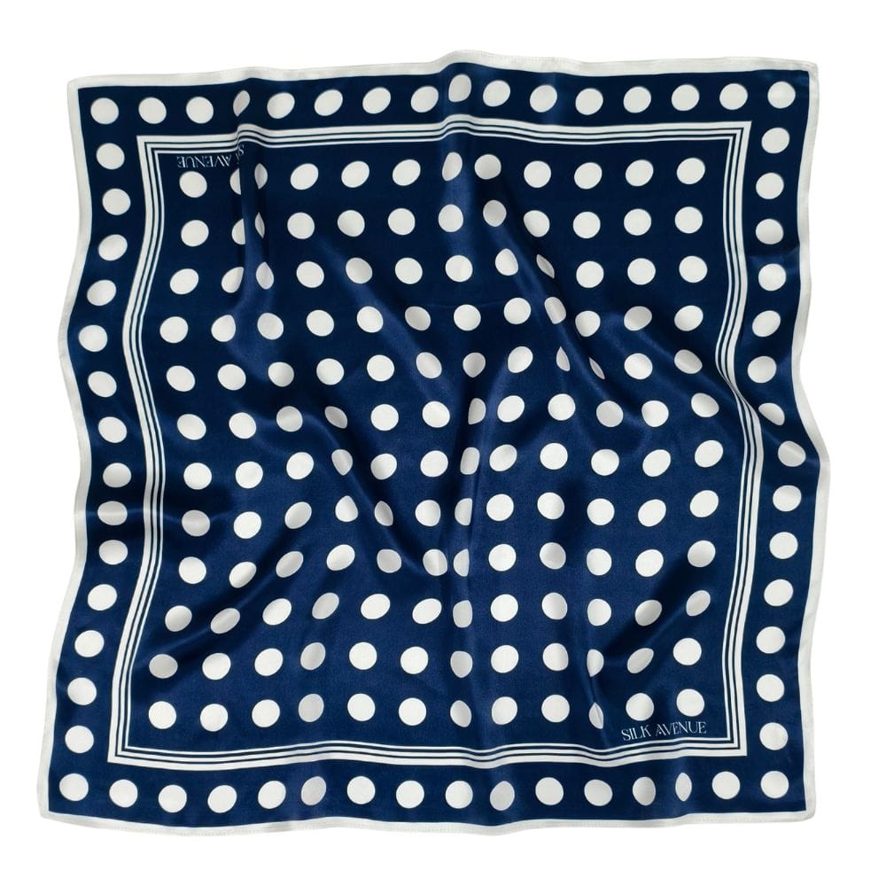 Apaszka jedwabna - 68 cm x 68 cm -  Grochy Granatowa
